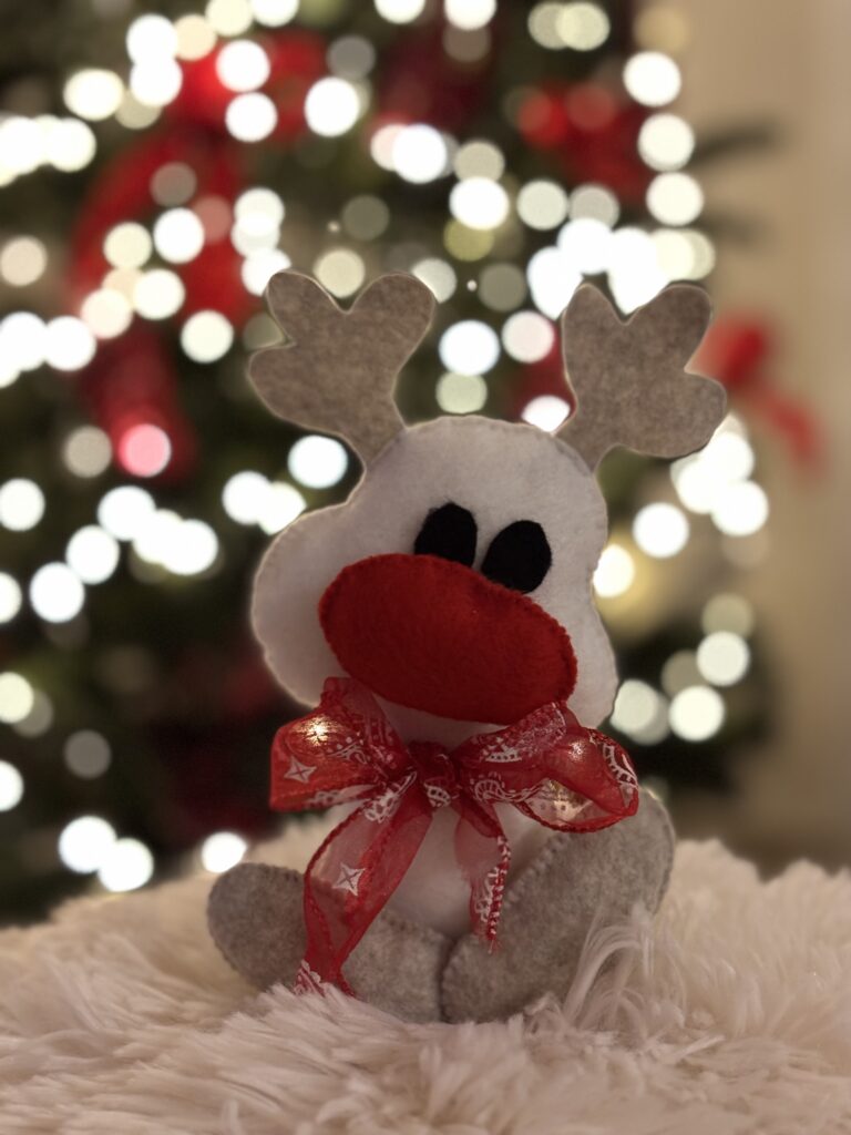 renna natale bianca e beige